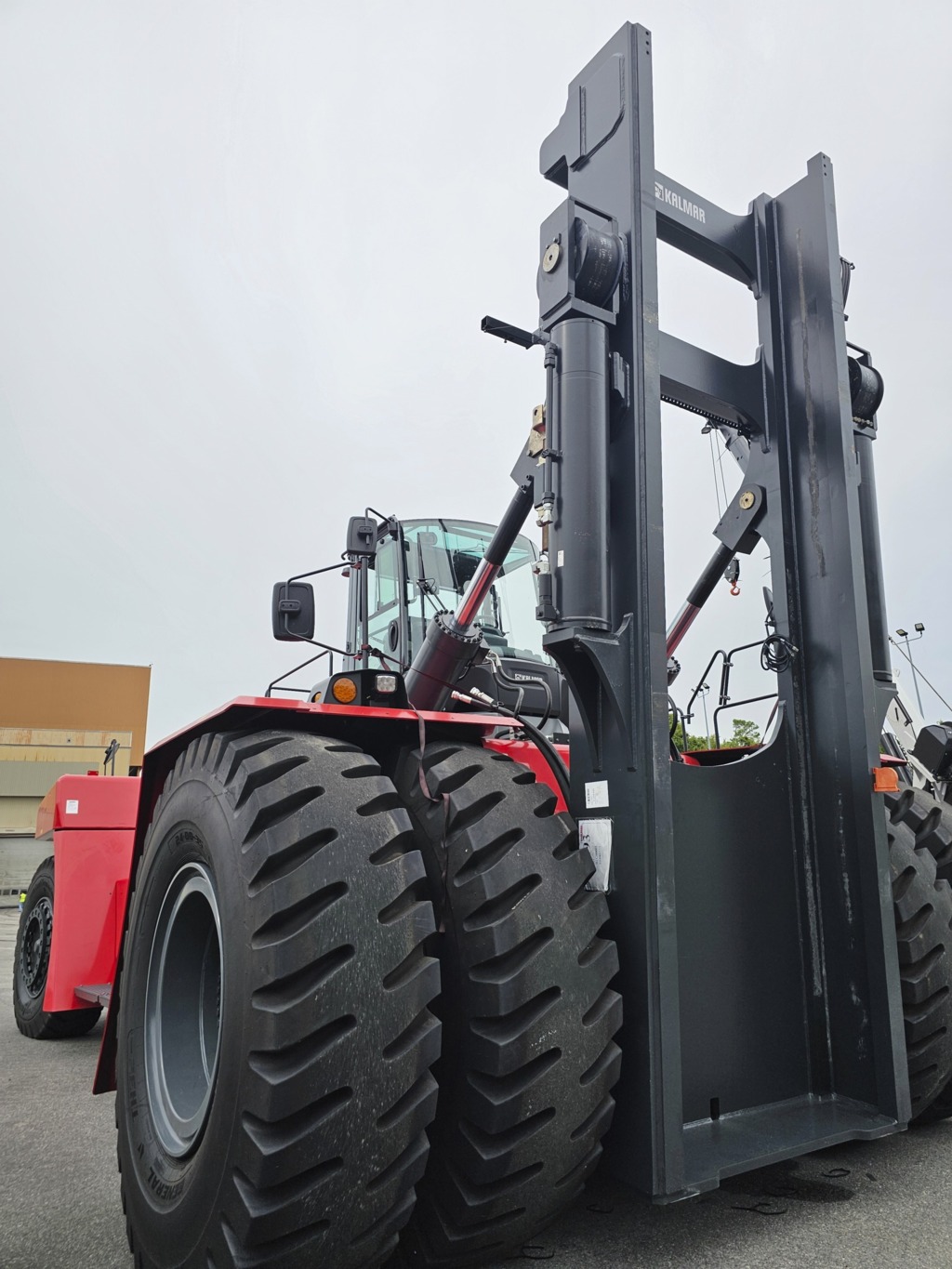 Kalmar Largest Forklift in N.A (10).jpg